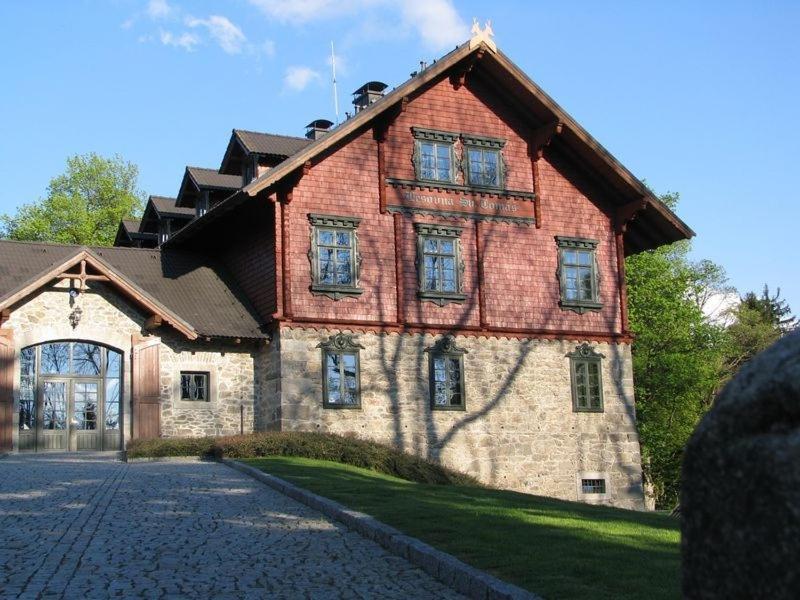 Hotel Svaty Tomas Предні-Витон Екстер'єр фото